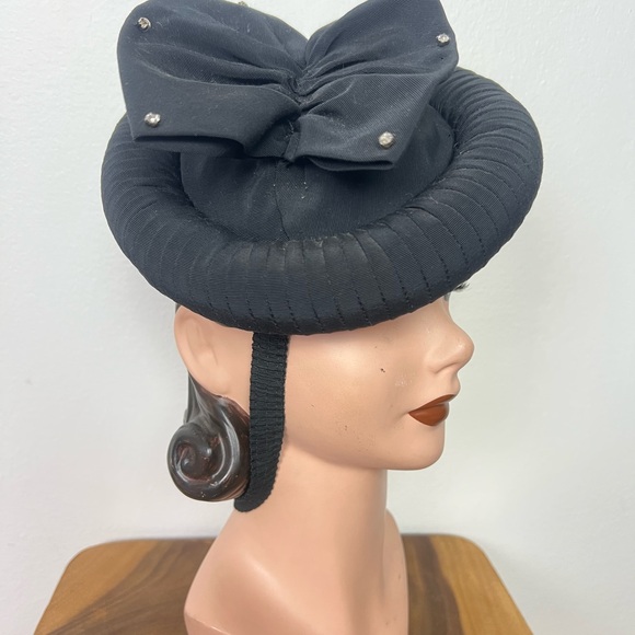 1940’s Vintage Black Faille Rhinestone Butterfly Women's Tilt Beret Cocktail Hat - Picture 16 of 16